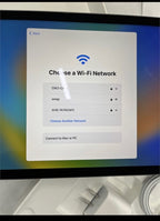 Apple iPad Air 5th Generation 64 GB in Space Gray 7H23