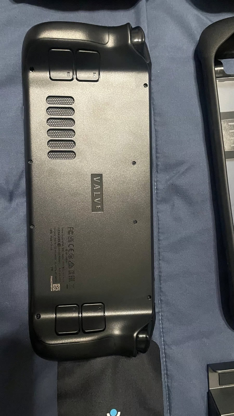 Perfect Condition Valve Steam Deck 512GB Bundle With Dock Adult Owned 5L25