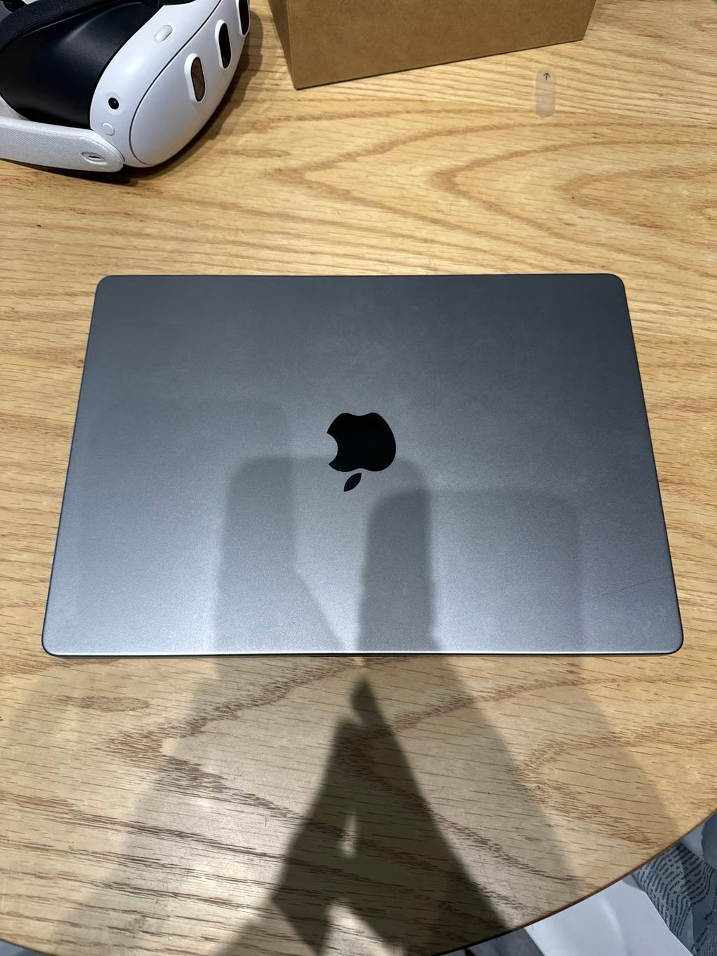 macbook pro 13 2023 m3 5J21