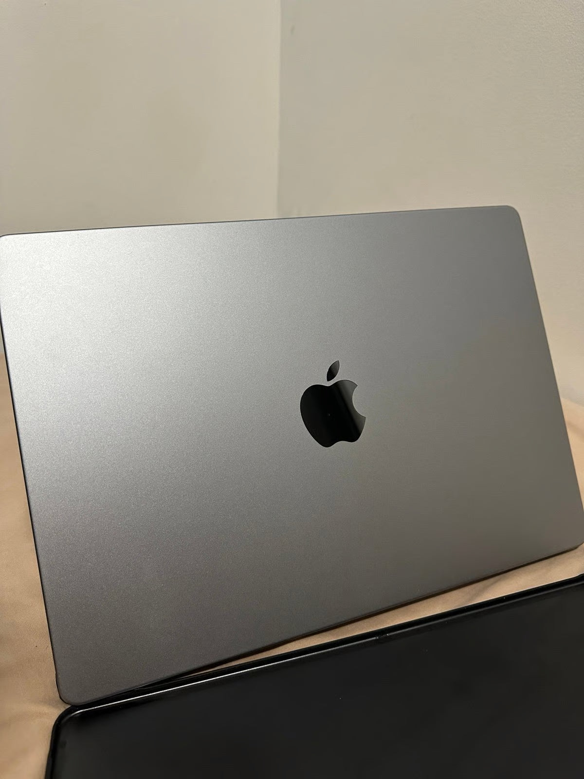 14 inch MacBook Pro 2021 2Q35