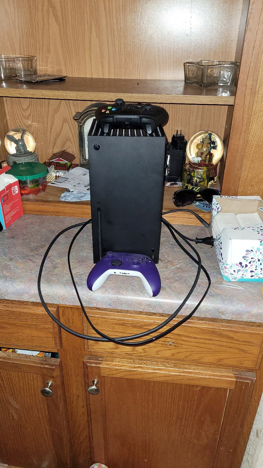 Xbox series x 1TB with two controllers 2J11