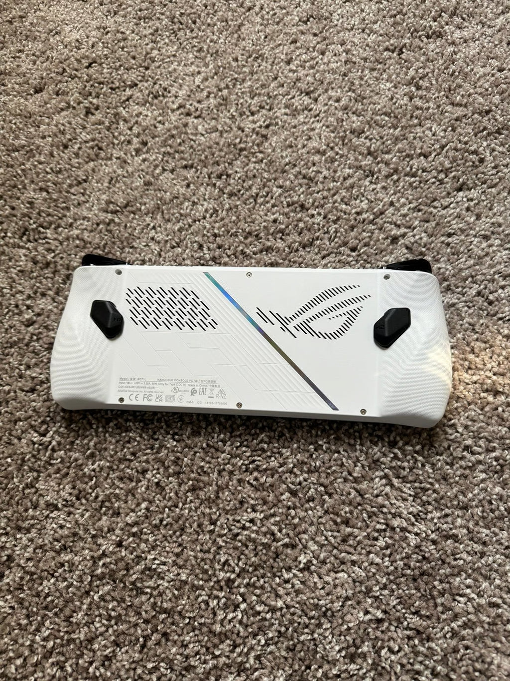 ASUS rog ally z1 extreme 1A52