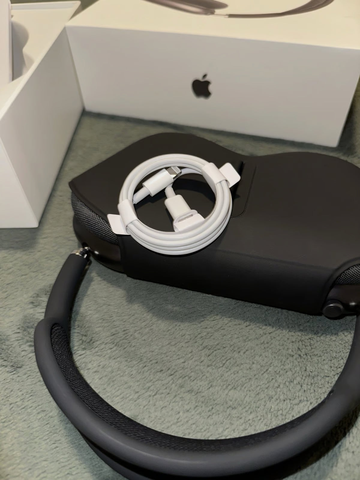 AirPods Max Black 6X35