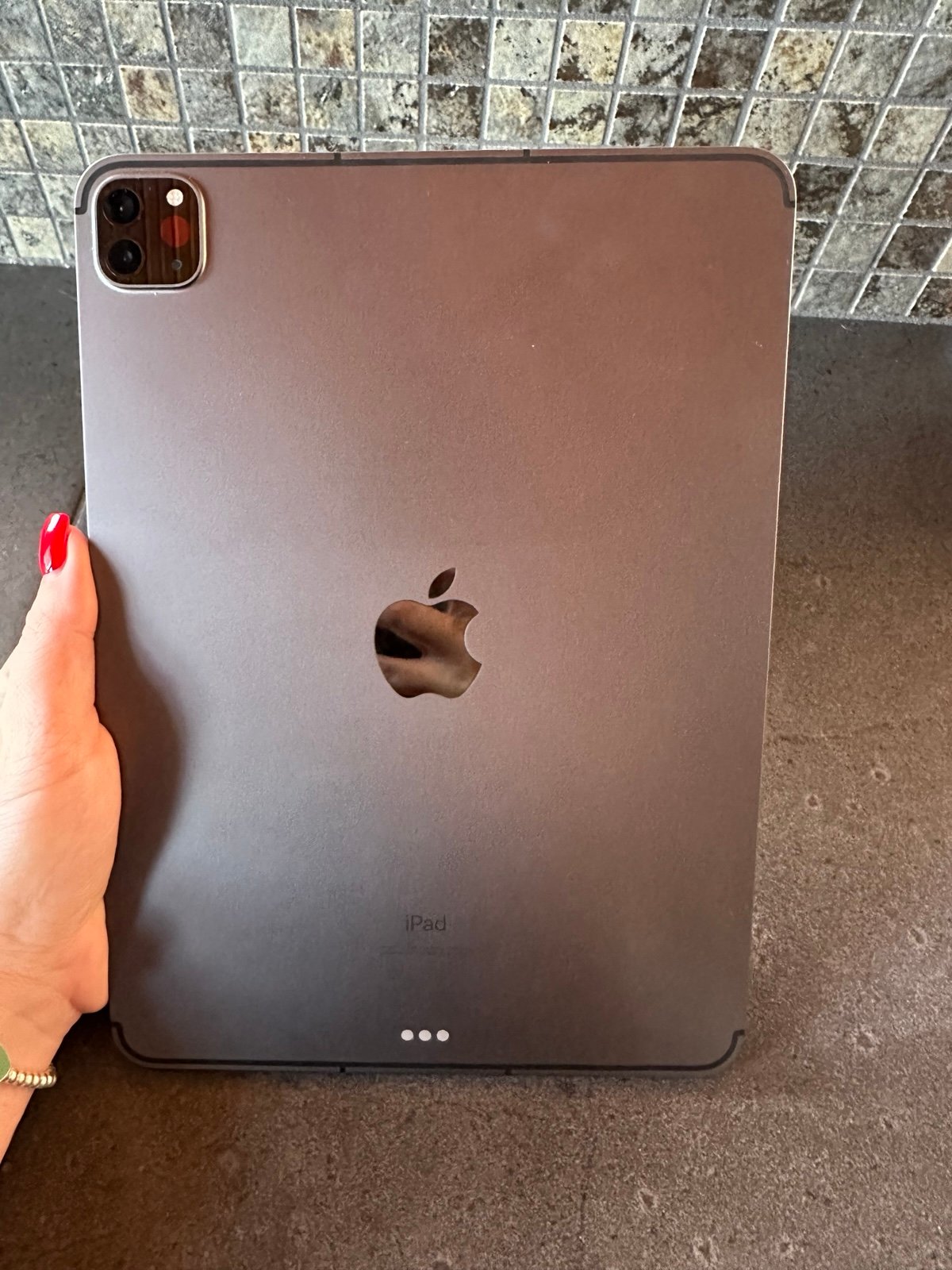 Apple iPad Pro 11�?3rd Generation 128 GB Wifi/Cellular 6W86