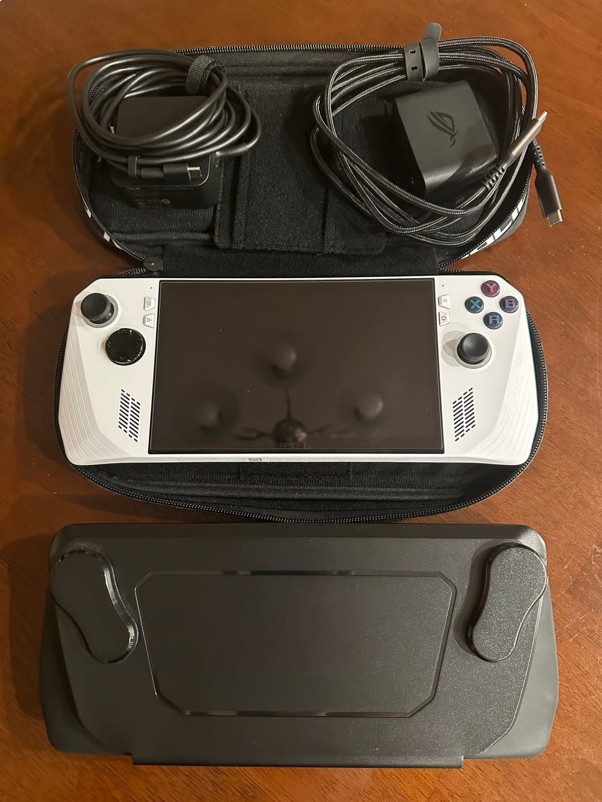 ASUS - ROG Ally 7"" 120Hz FHD 1080p Gaming Handheld - AMD Ryzen Z1 Extreme Proces 6H53