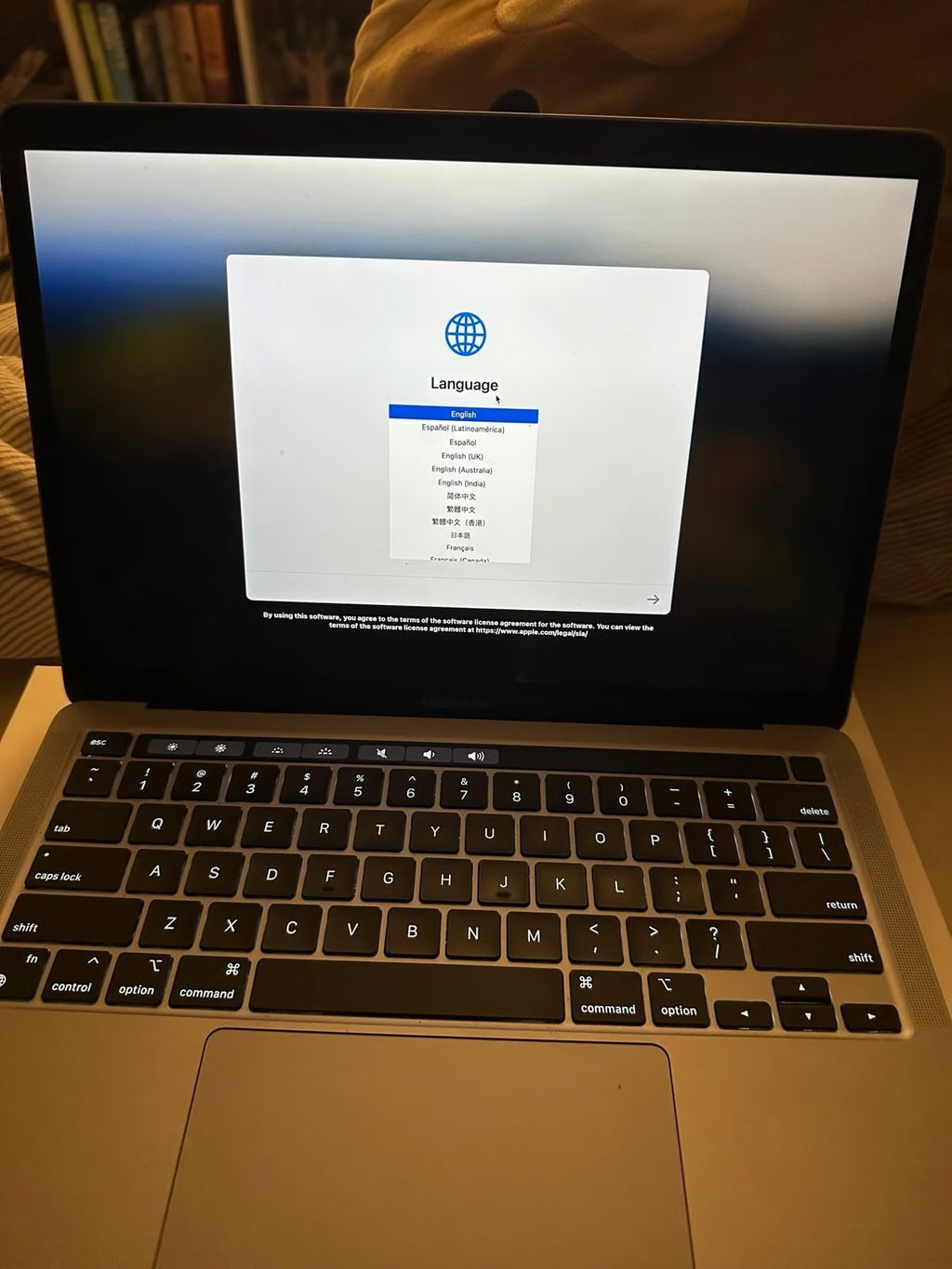 MacBook Pro 8K93