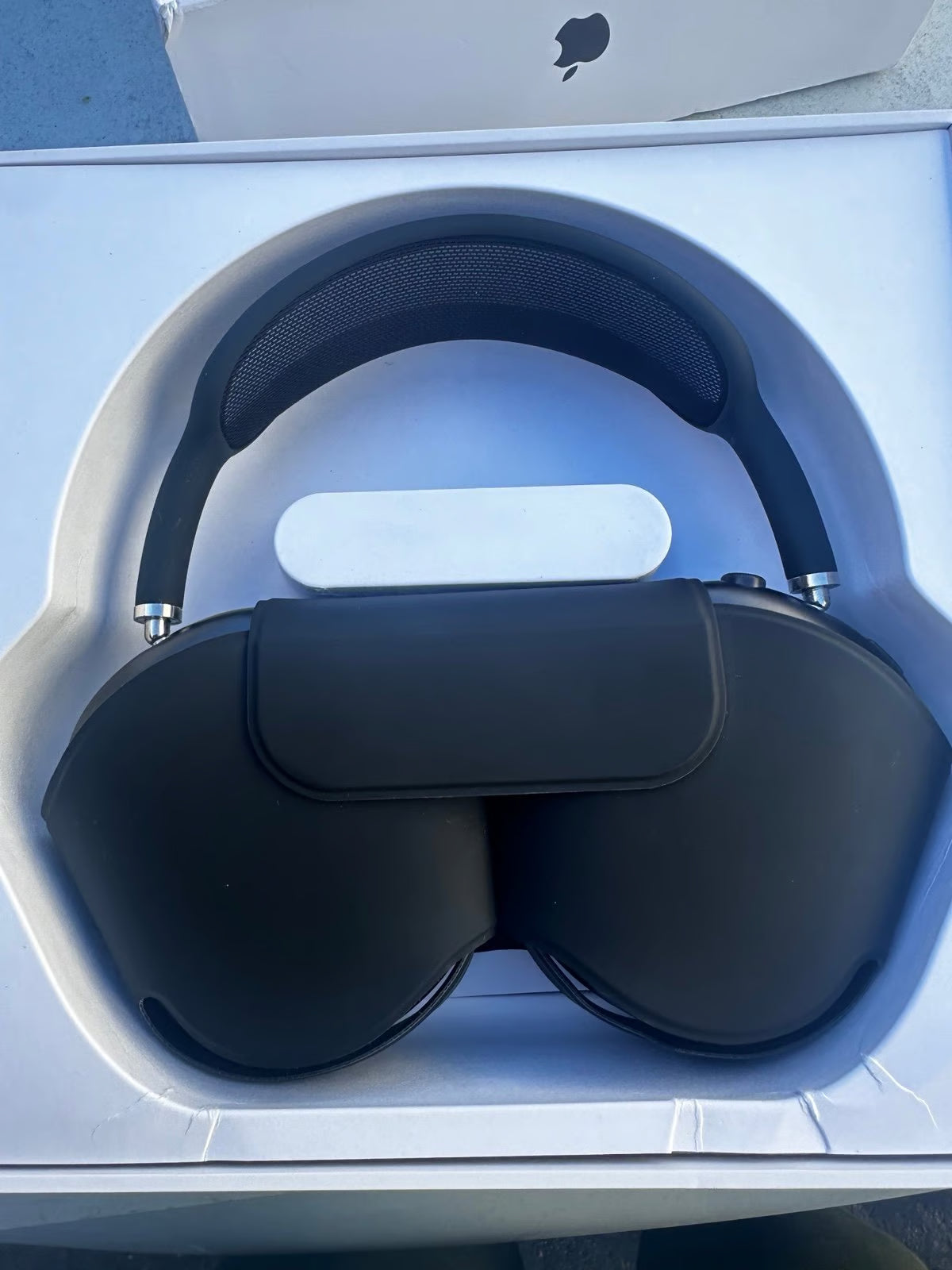 AirPods Max black 1M79