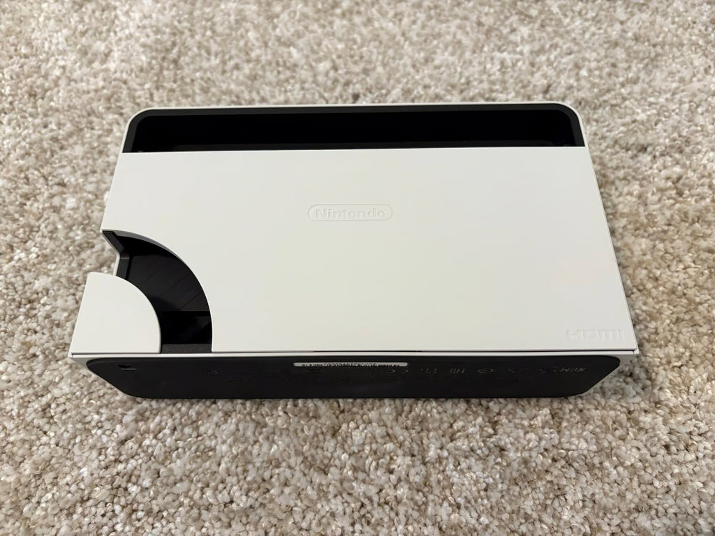 Nintendo Switch 鈥?OLED Model w/Joy-Con & 8BitDo - 8BitDo controller 9L75