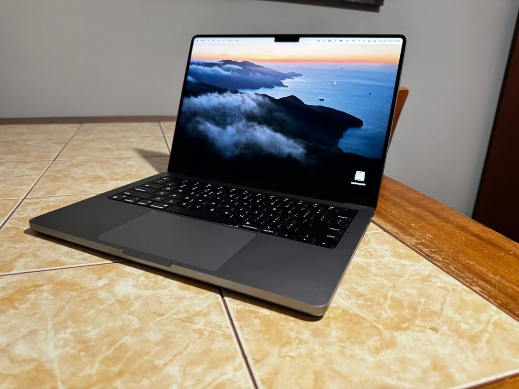 MacBook Pro 14"" Laptop - Apple M1 Pro chip - 16GB Mem - 512GB SSD - Space Gray 9G23