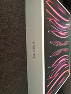 Open box Apple iPad Pro 12.9 inch 6th Generation w/Cellular 128 GB 5O39