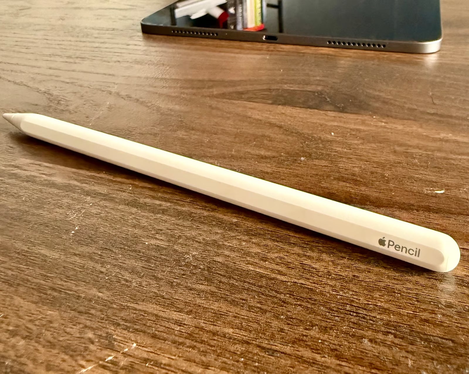 iPad Air 4th Generation (64GB) + Apple Pencil (2nd Gen) + Accessories �?Like New 8H35