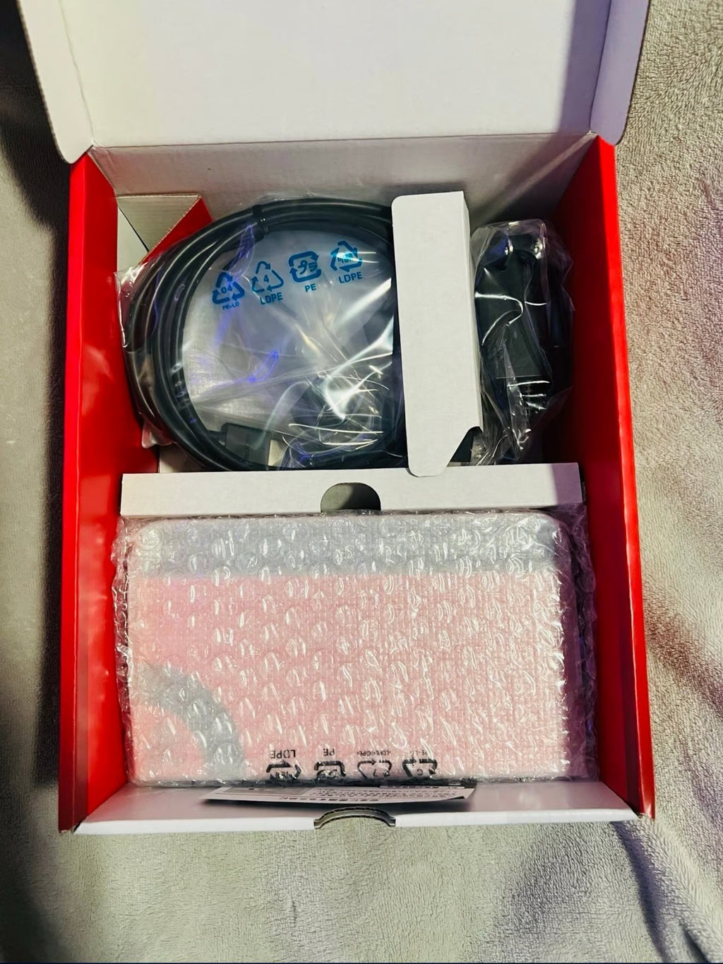 Nintendo Switch OLED Model Mario Red Edition 9M16