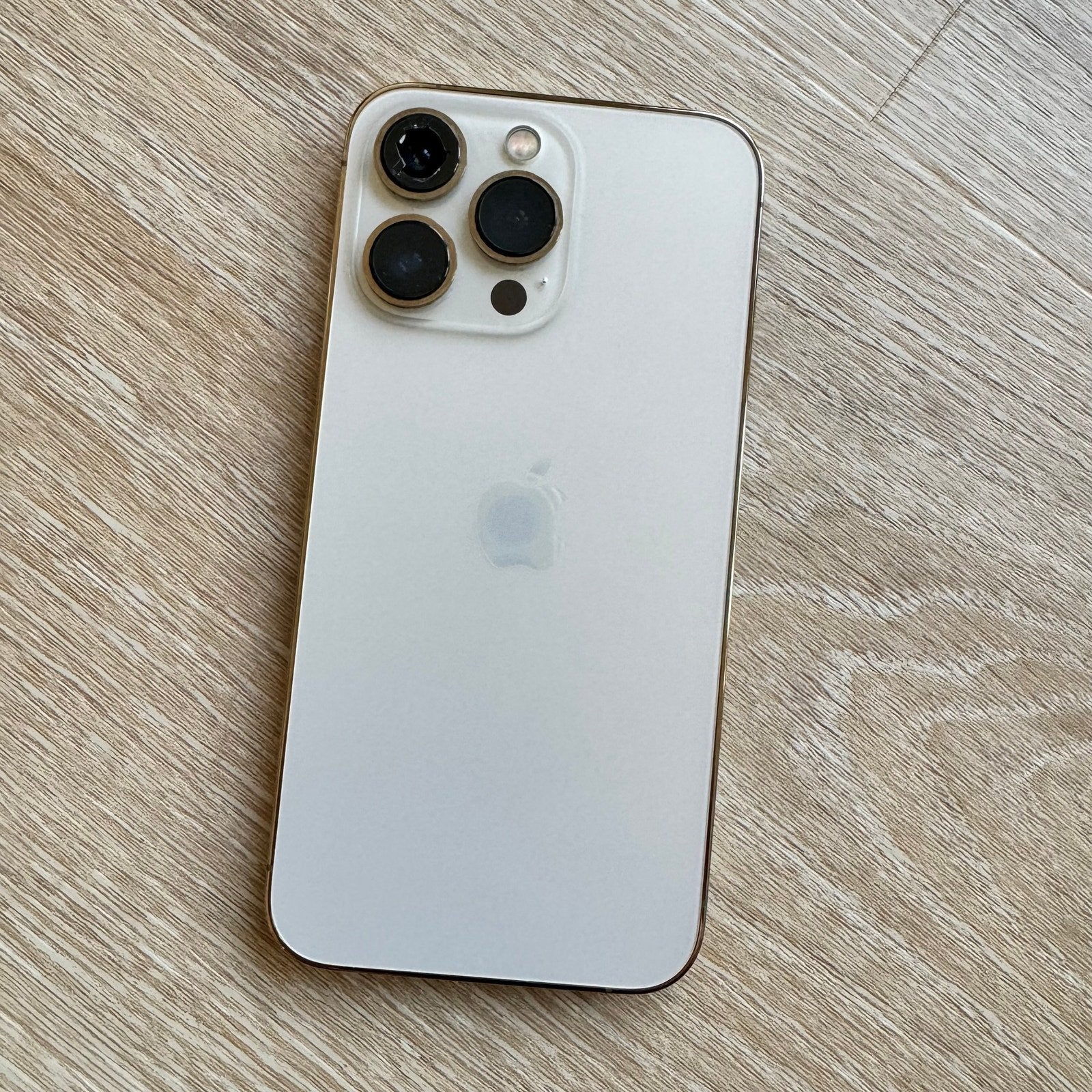 iPhone 13 Pro - Cracked Camera Glass 256GB 7U61