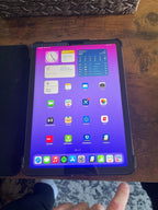 Apple iPad Air 5th Generation 256 GB in Space Gray 6Z91