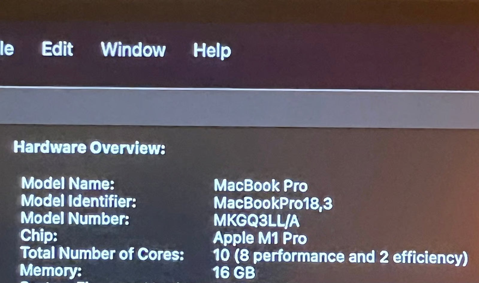 Macbook Pro 14 Inch M1 Pro 10-Core 8R18