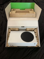 Xbox series s console 512 gb bundle with bang & oulfsen gaming headphones 8H98