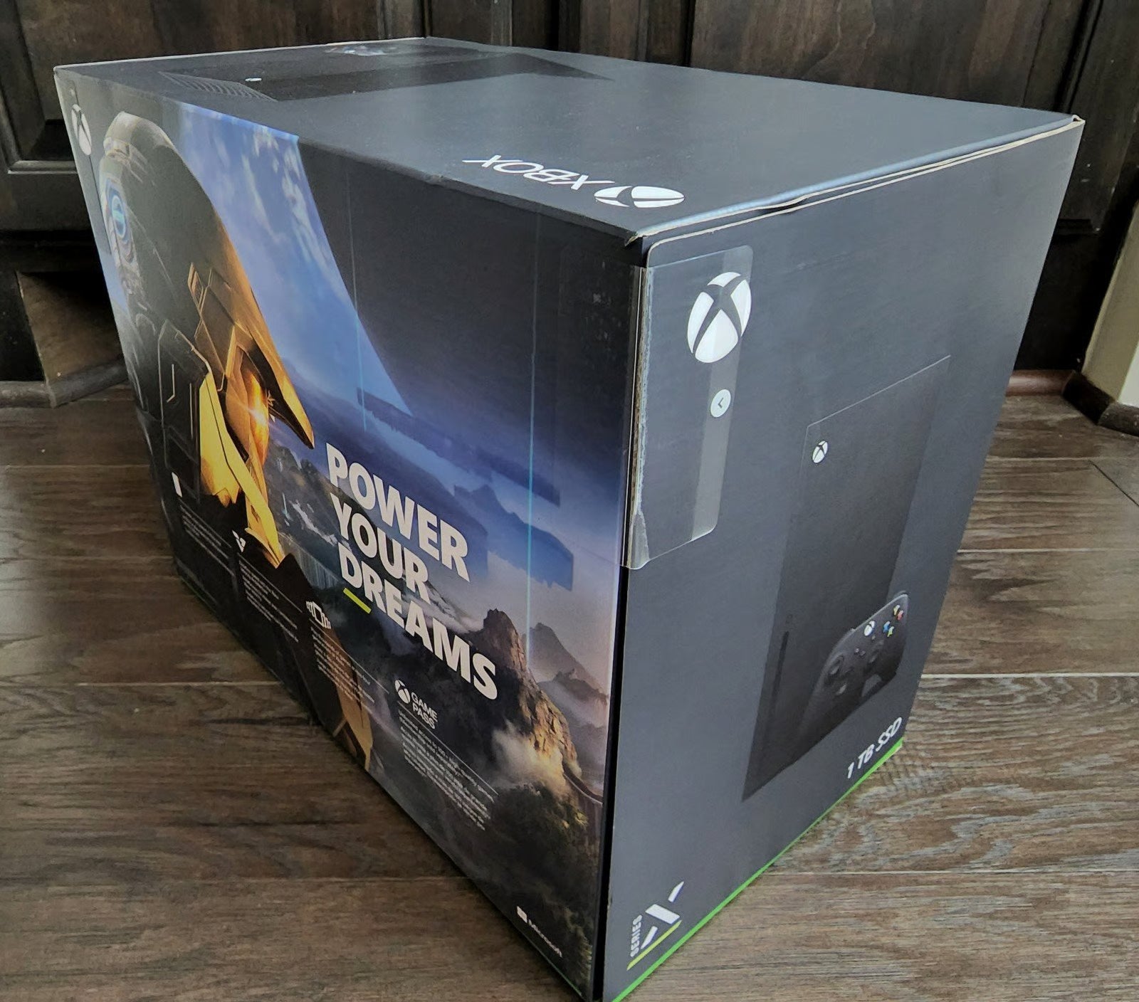 Microsoft Xbox Series X 1TB Video Game Console - NEW IN HAND SHIPS ASAP 6Y17