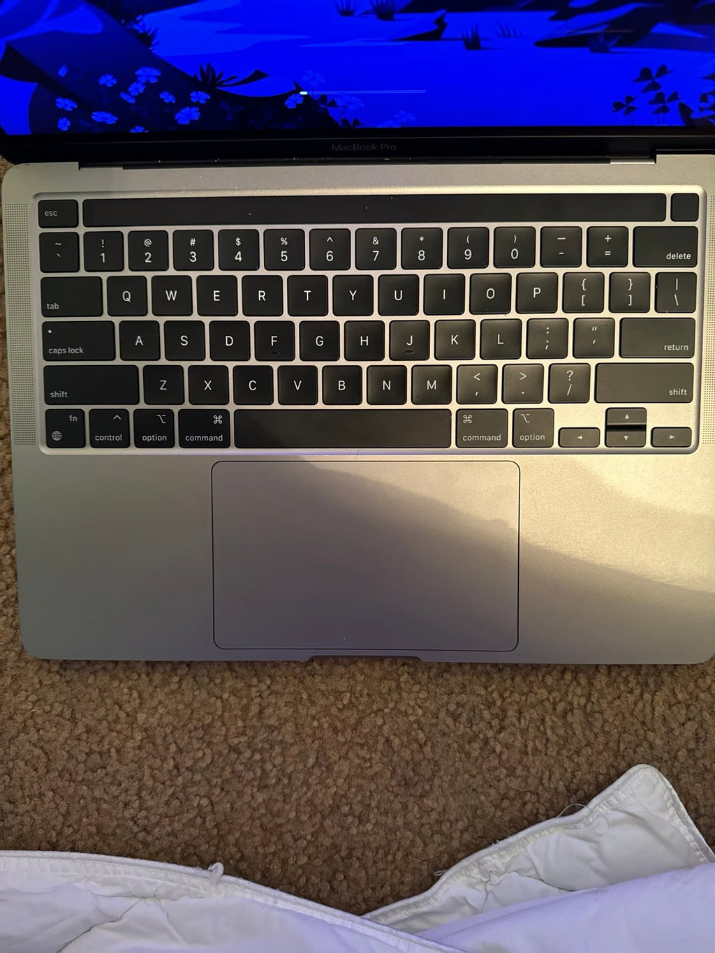 13-inch Macbook Pro M2 2C85