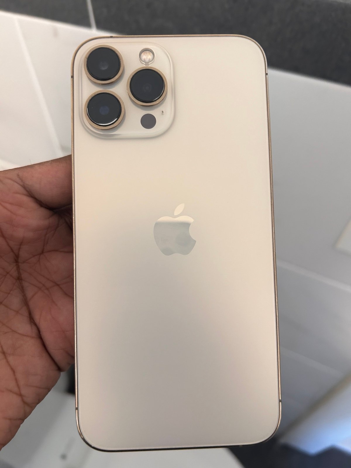 iphone 13 pro max phone unlocked 8O82