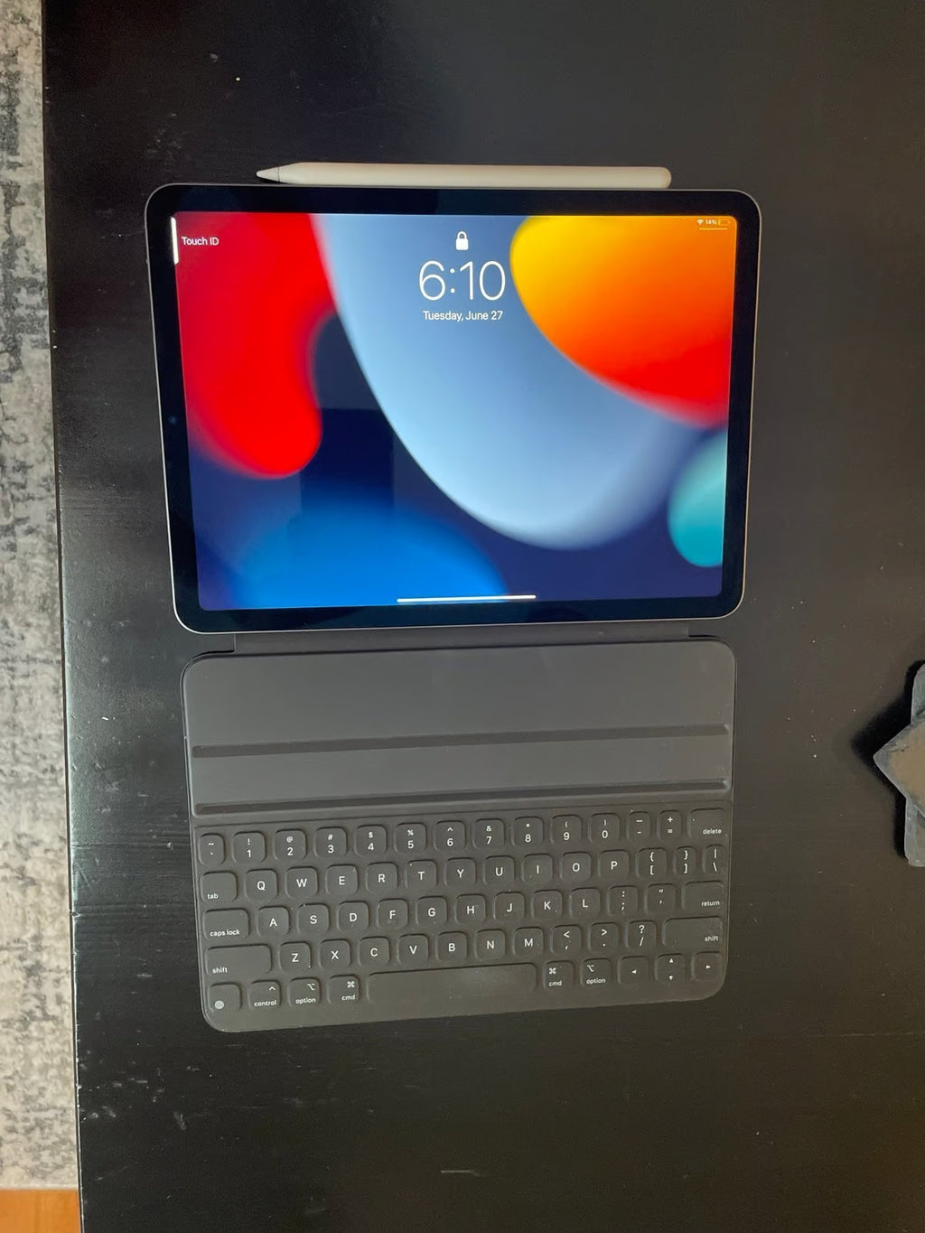 Apple iPad Air 5th Generation 64 GB in Space Gray 6T98