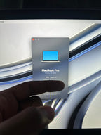 MacBook Pro 2022 M2 chip 6J21