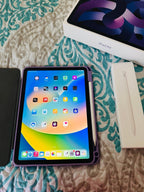 Apple iPad Air 5th Generation 64 GB in Space Gray WIFI Bundle with Apple Pencil 8B37