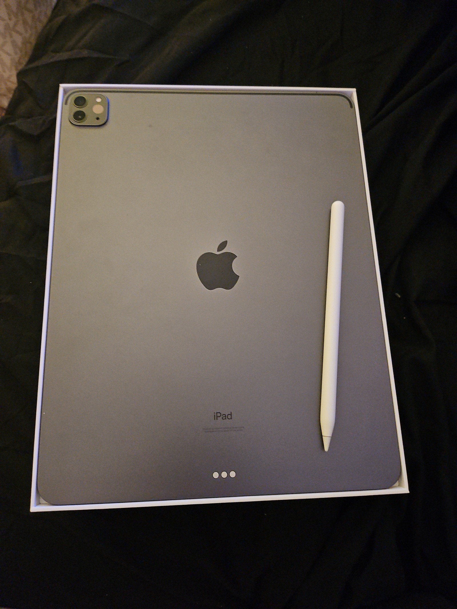 Apple iPad Pro 5th Generation 128 GB 1J53