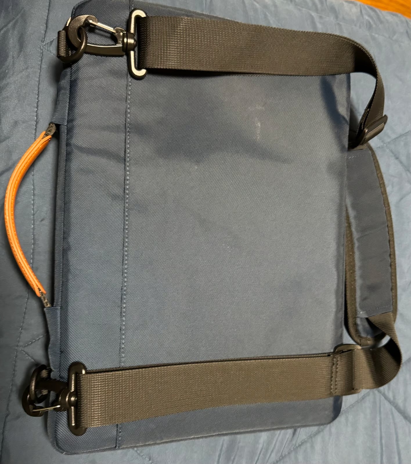 15 inch MacBook Air M2 1A83