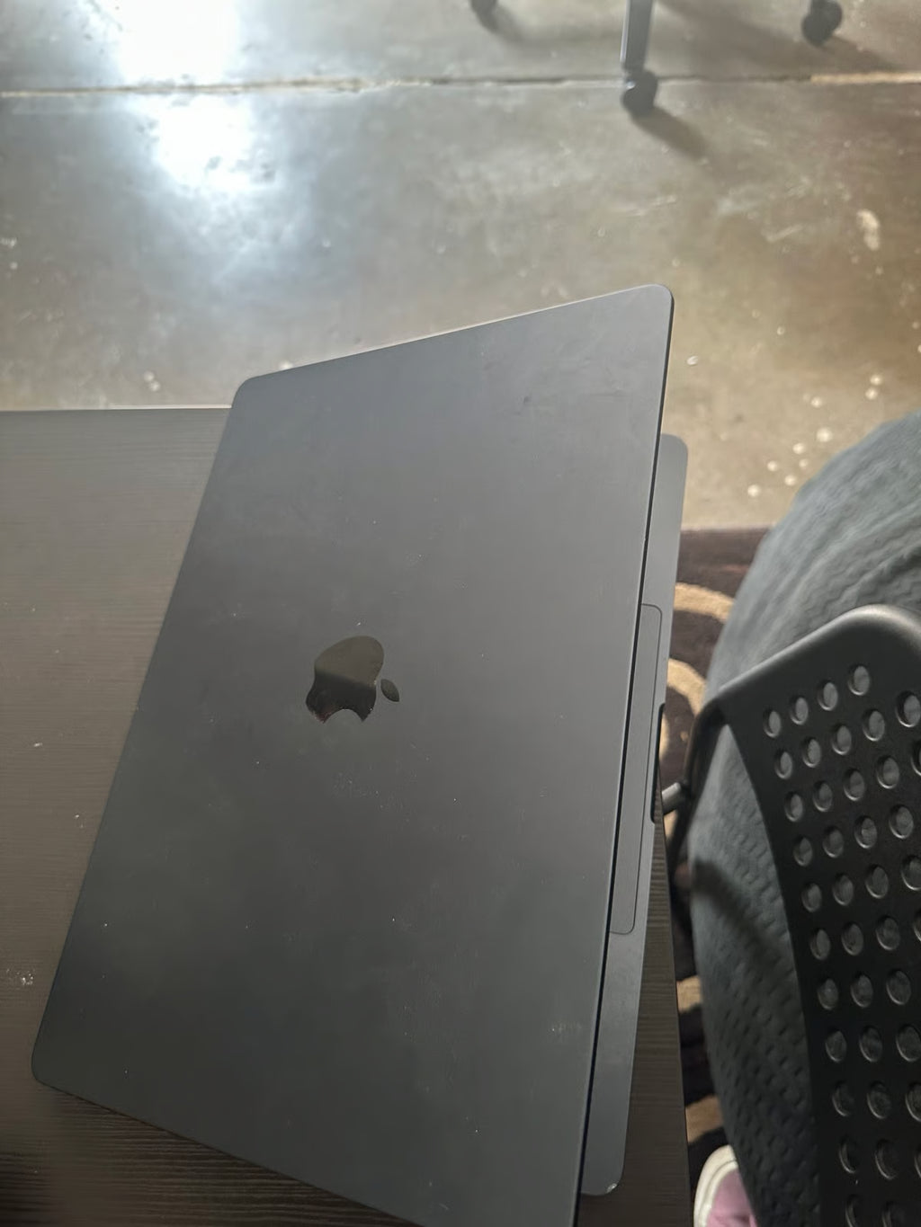 macbook air m3 8O79