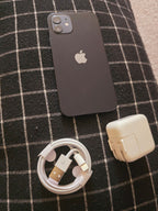 Iphone 12 unlocked 7Q53