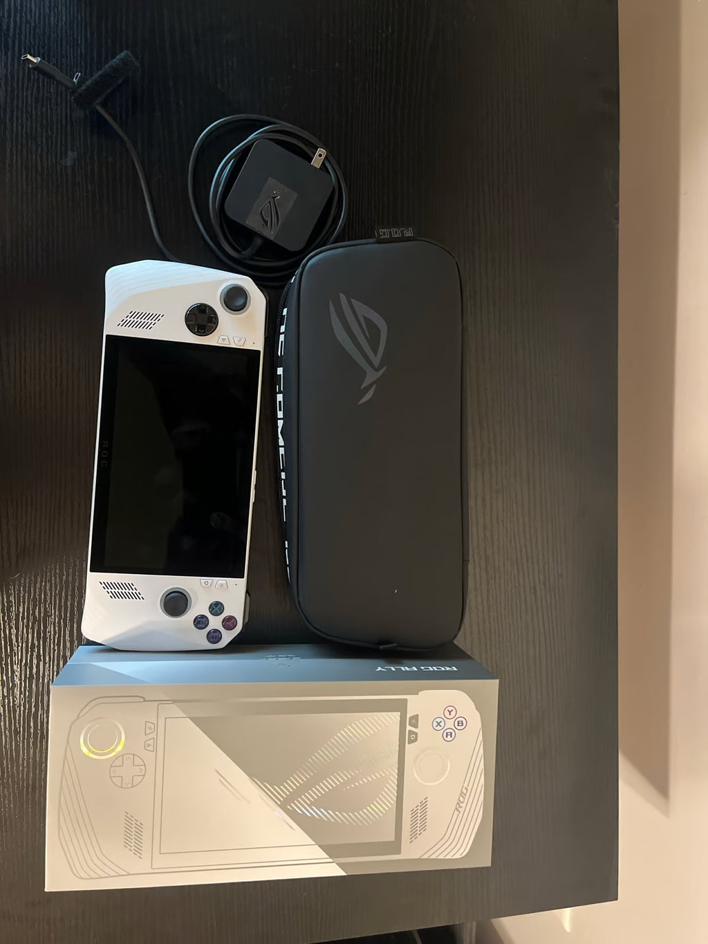 ASUS rog ally z1 extreme 9J95