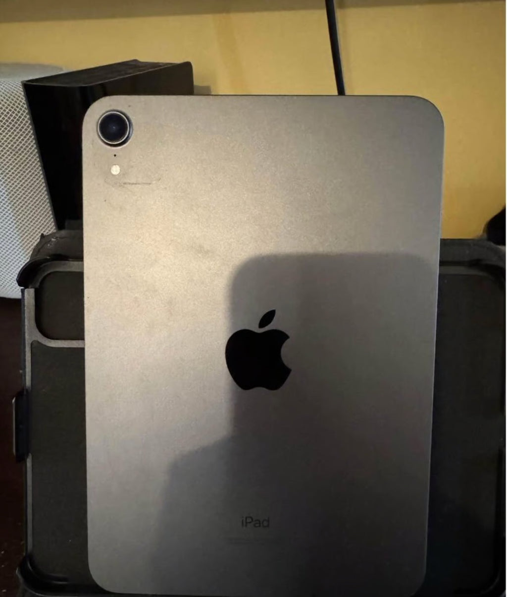 iPad mini 6th Gen 7P82
