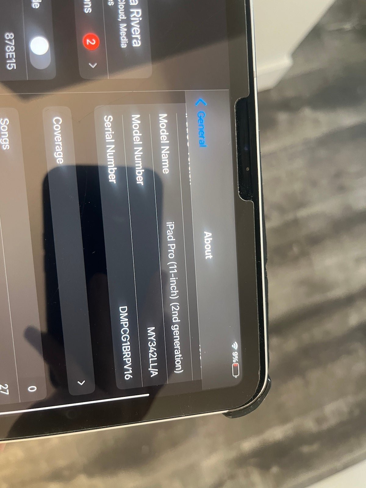 iPad pro and iPad rosegold 6S15