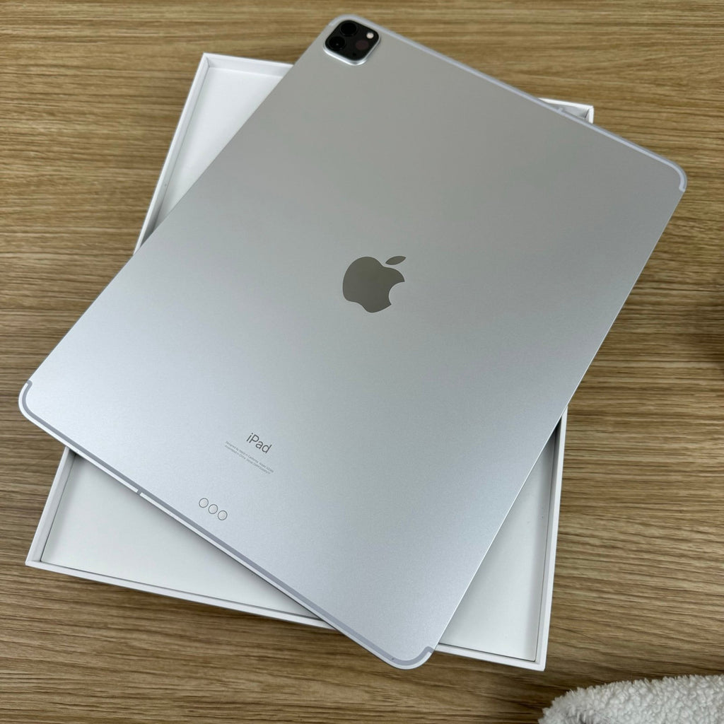 iPad Pro 12.9 inch 128GB 4th generation Cellular A2069 Unlocked 3M33