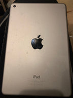 Apple iPad Mini 4th Generation in Silver 3C91