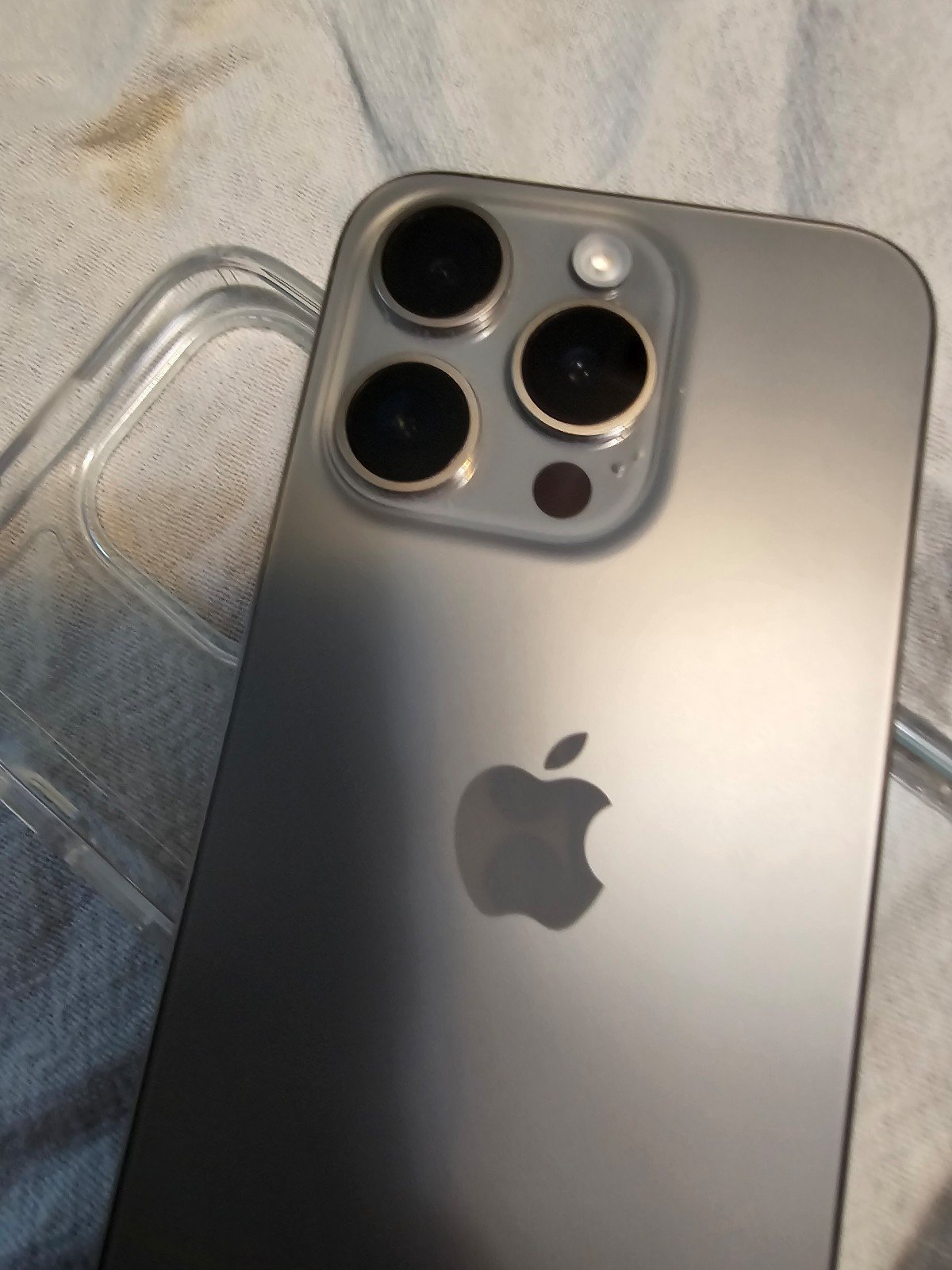 Apple iPhone 15 pro unlocked 9A21