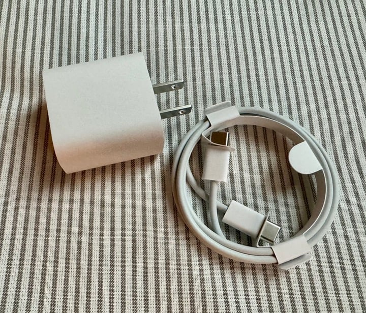 iPad Pro 12.9"" (5th generation - M1 - 1TB Storage) with SmartFolio 8R73