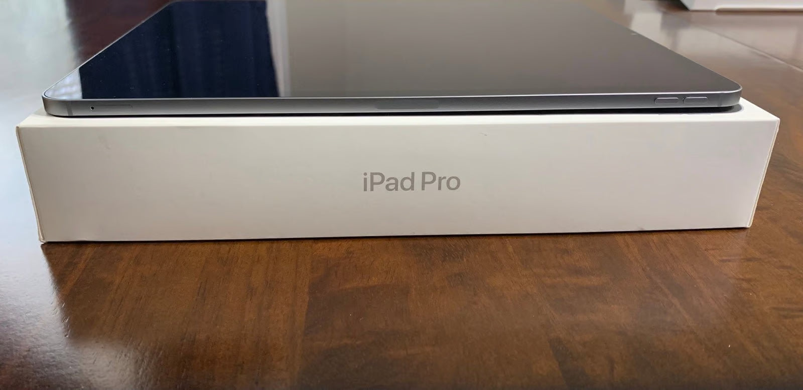 Apple iPad Pro 12.9 inch 6th Generation 128 GB in Space Gray 9P53