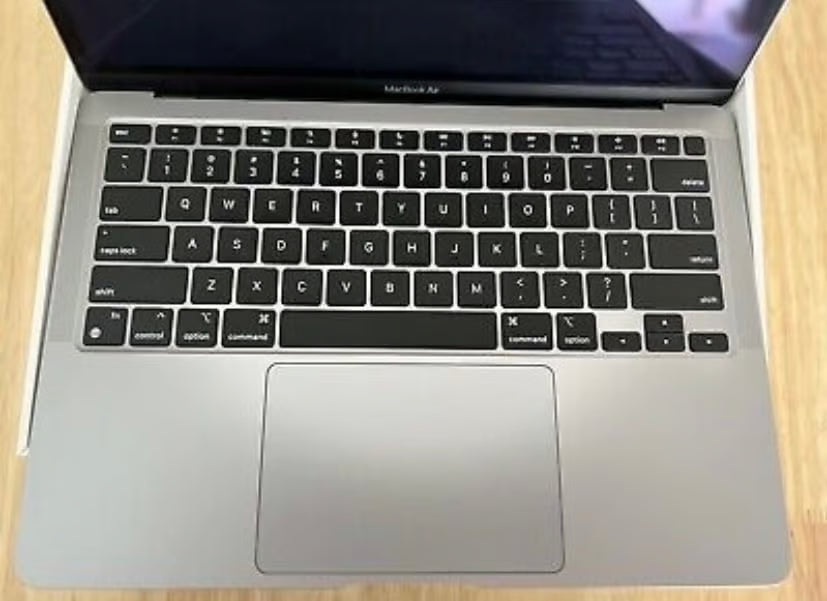 MacBook Air M1 2020 2T77
