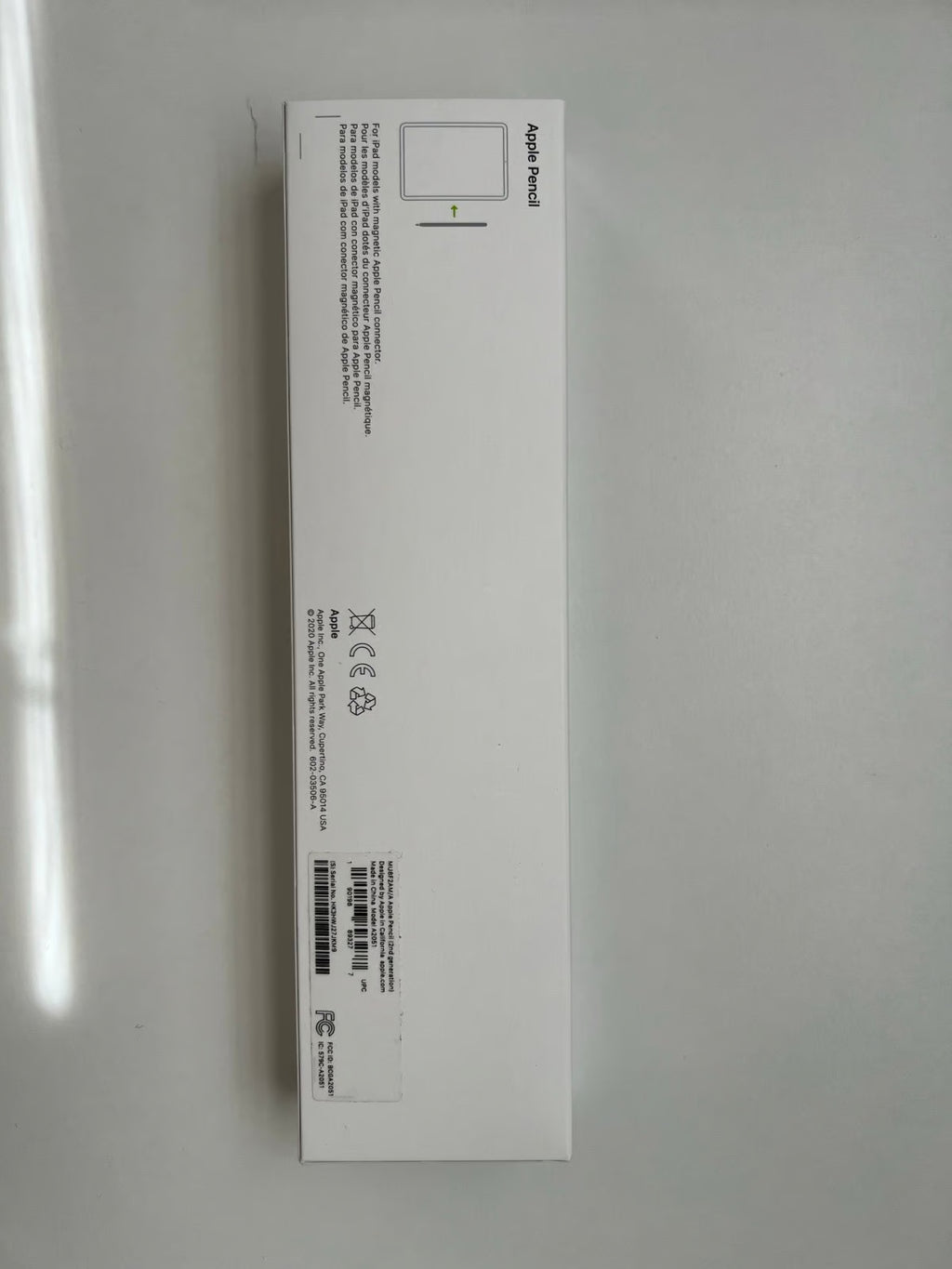 Apple iPad Air 5th Generation 64 GB in Starlight + Apple Pencil 8O99