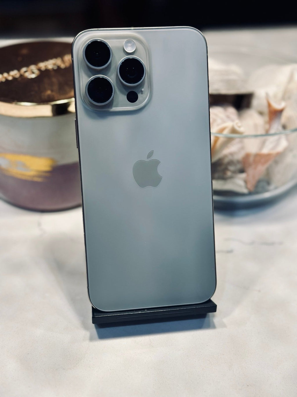 Apple iPhone 15 Pro Max 1TB AT&T/ Cricket Titanium Silver 7Z61