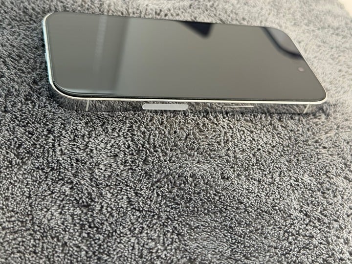 iPhone 14 Pro | Unlocked - No SIM Restrictions | 256 GB | White/Silver 5Y59