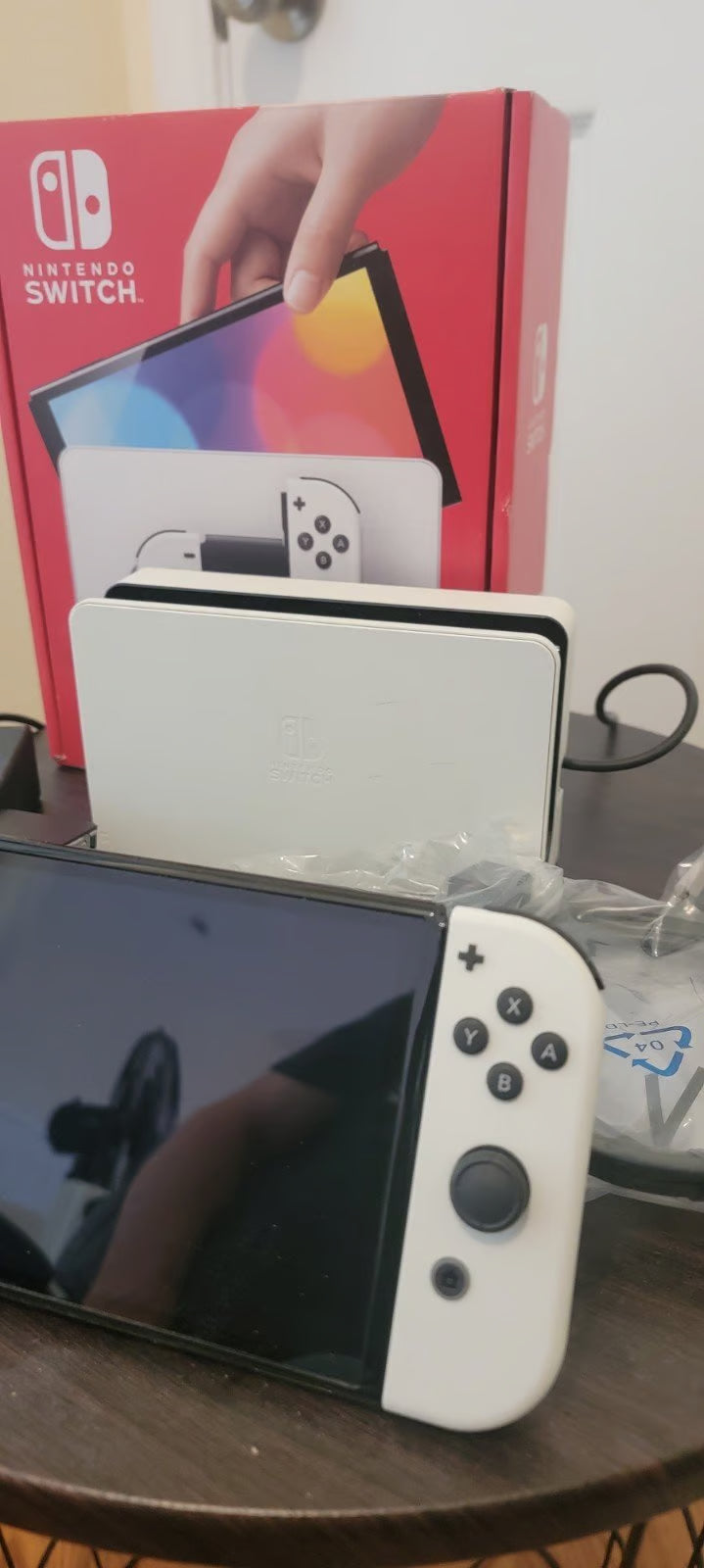 White Nintendo Switch OLED 3U37