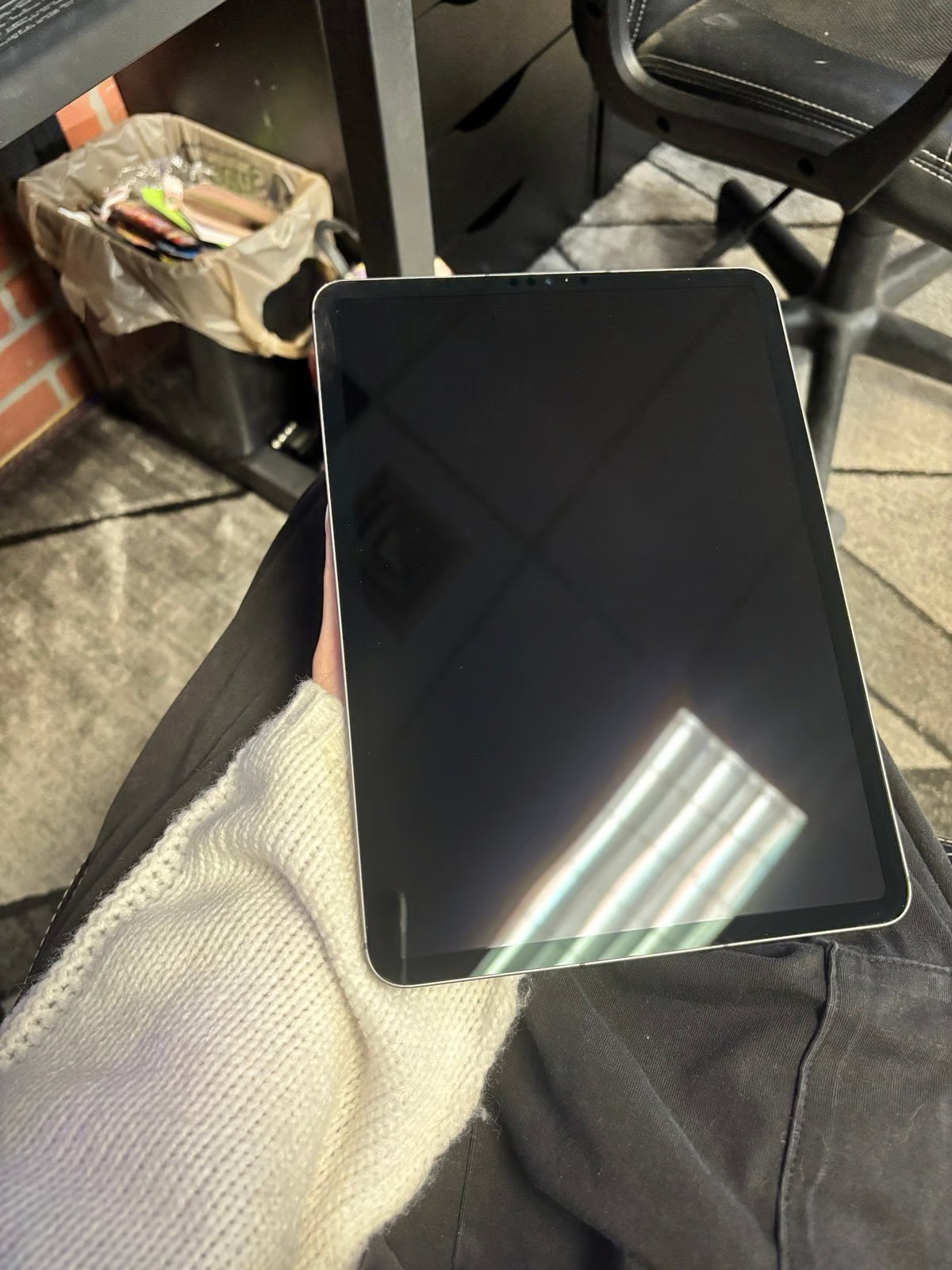 Apple iPad Pro 11�?3rd Gen Space Gray 128GB Cellular+WIFI Apple Smart Keyboard 8K83