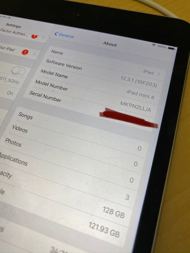 iPad Mini 4 - Space Gray (128gb) 3H95