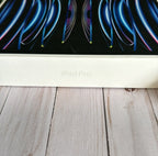 Apple iPad Pro 12.9-inch (6th Gen) 128 GB WI-FI + Cellular and Apple Pencil 5O65