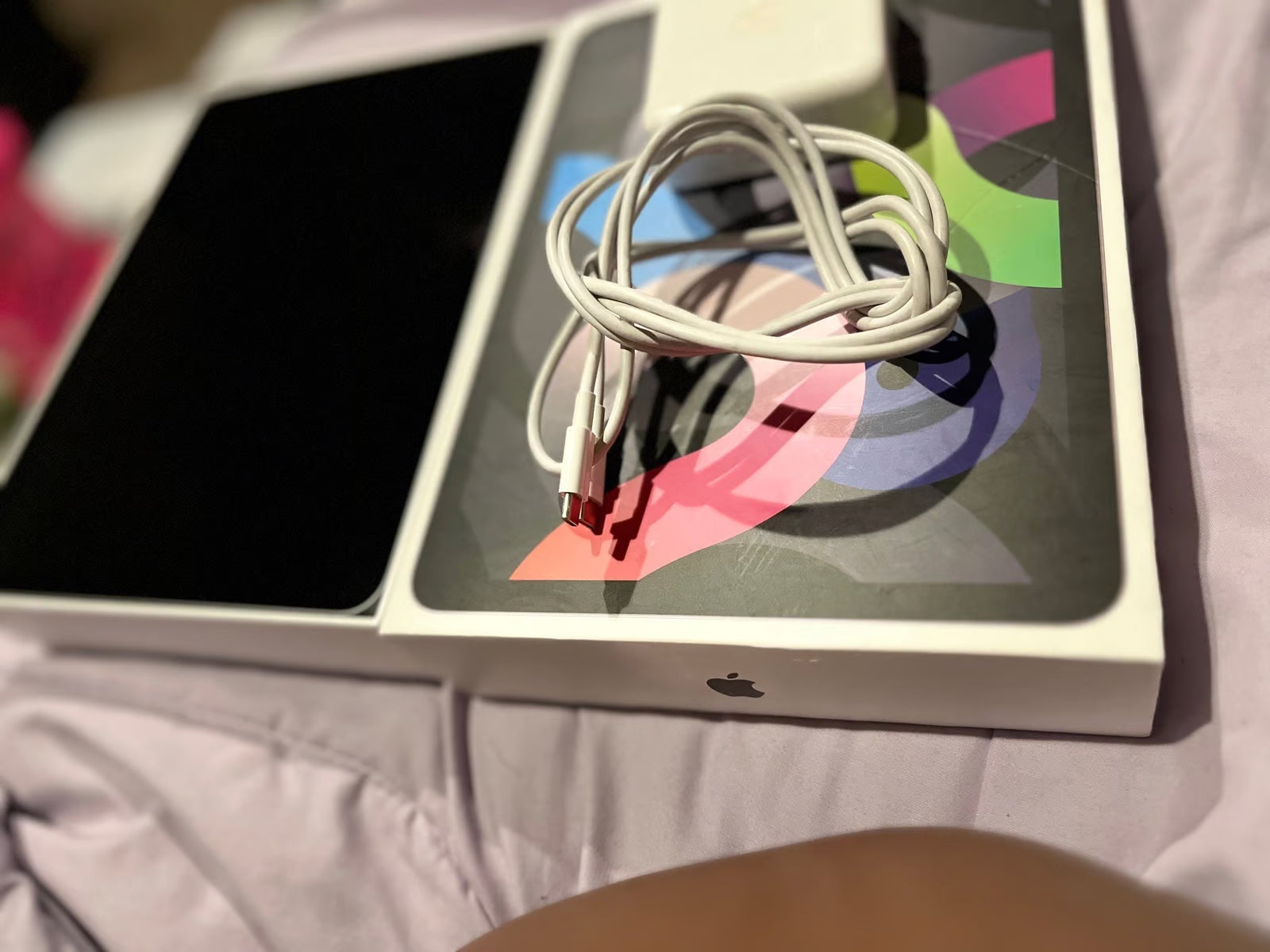 Apple iPad Air 4th Generation 64 GB 7P53