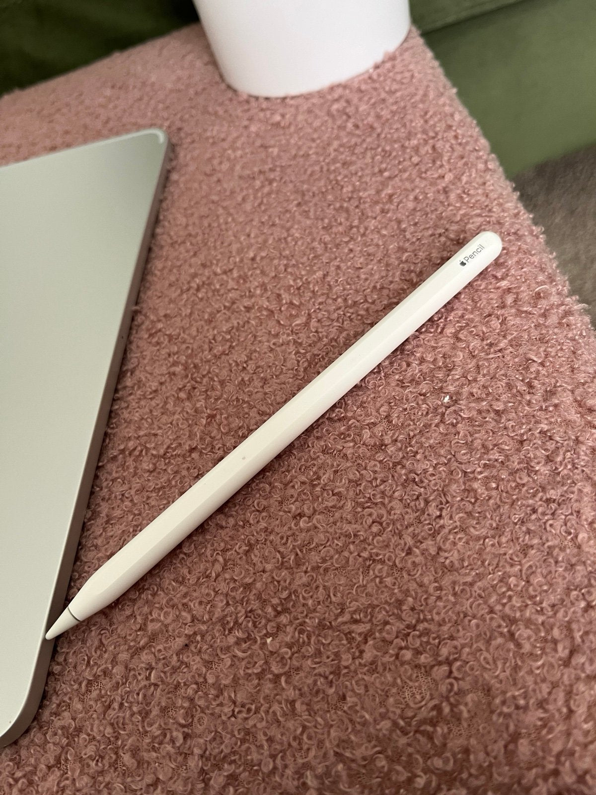 iPad Pro 11 inch 1st Generation + Apple Pencil 2nd Gen (with case) 3Z76