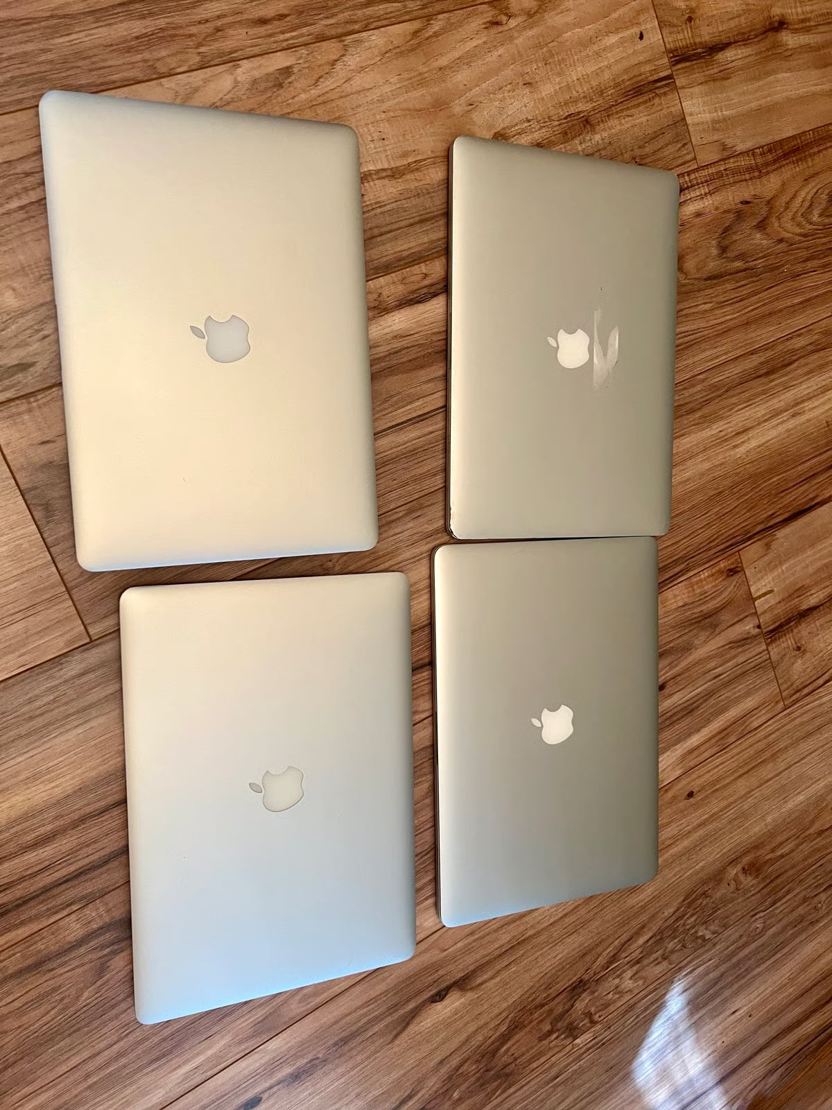 10 macbook Bundle (Hold For Buyer) 2L33