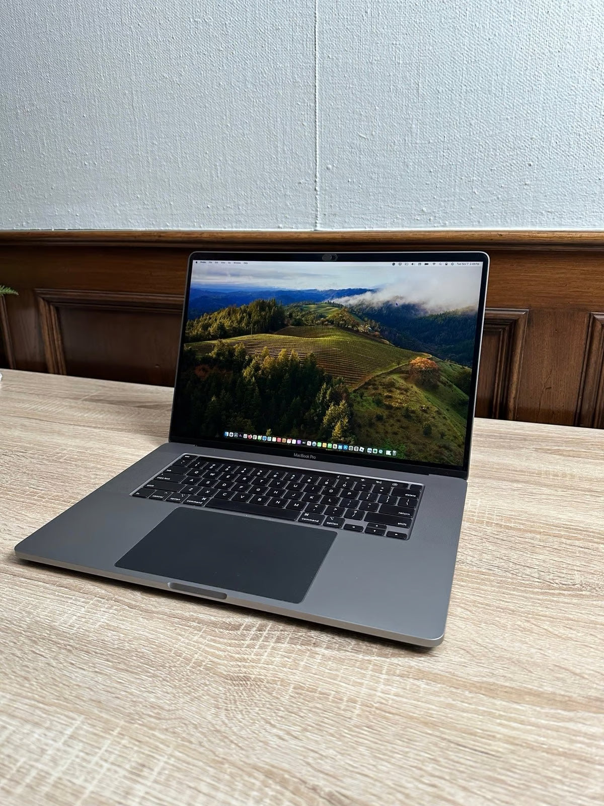 MacBook Pro 16 Inch 512 GD SSD 2019 Version 7A21